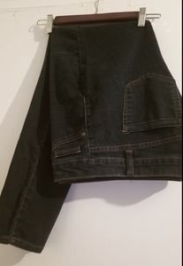 SIZE 12 SKINNY JEANS